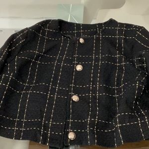 Size XL Black with gold stripes